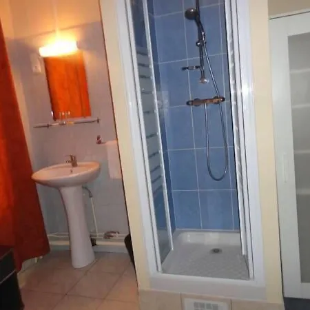 Otel Santana Clichy