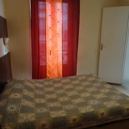 Santana Hotel
