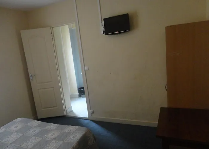 Hotel Santana Clichy